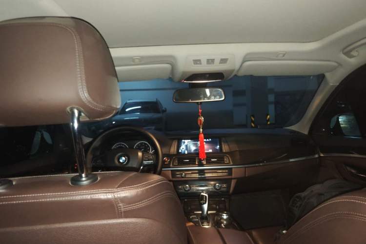 Used BMW 5 Series 2017 525Li Leading Model Headliner
