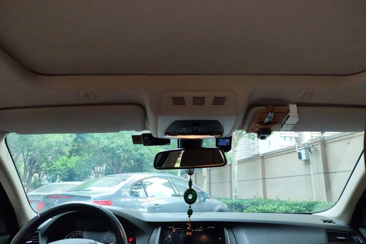 Used BMW 5 Series 2017 525Li Luxury Design Package Headliner