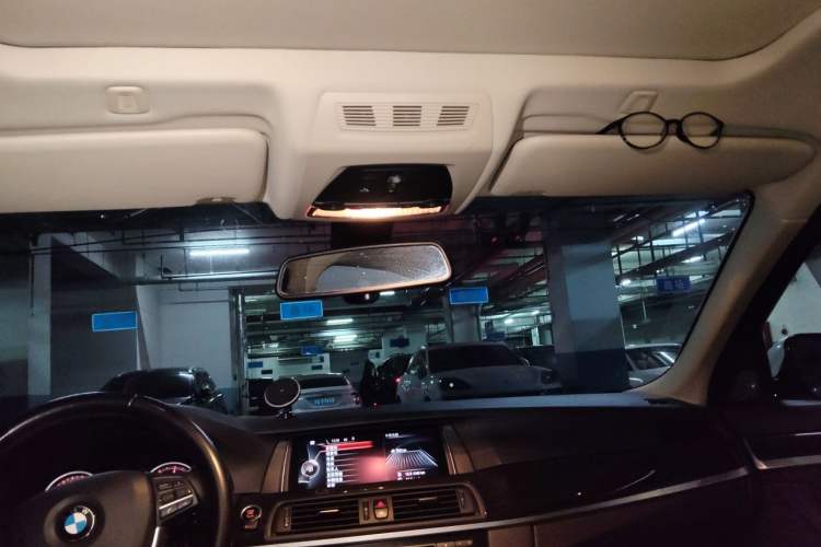Used BMW 5 Series 2017 525Li Luxury Design Package Headliner
