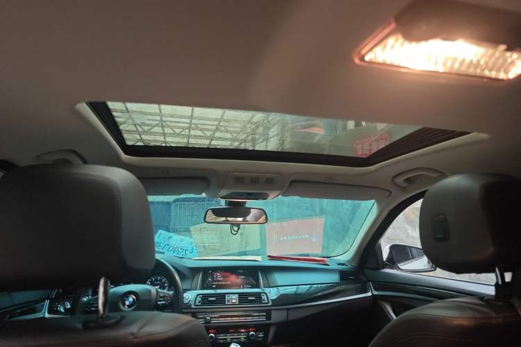 Used BMW 5 Series 2017 525Li Luxury Design Package Headliner