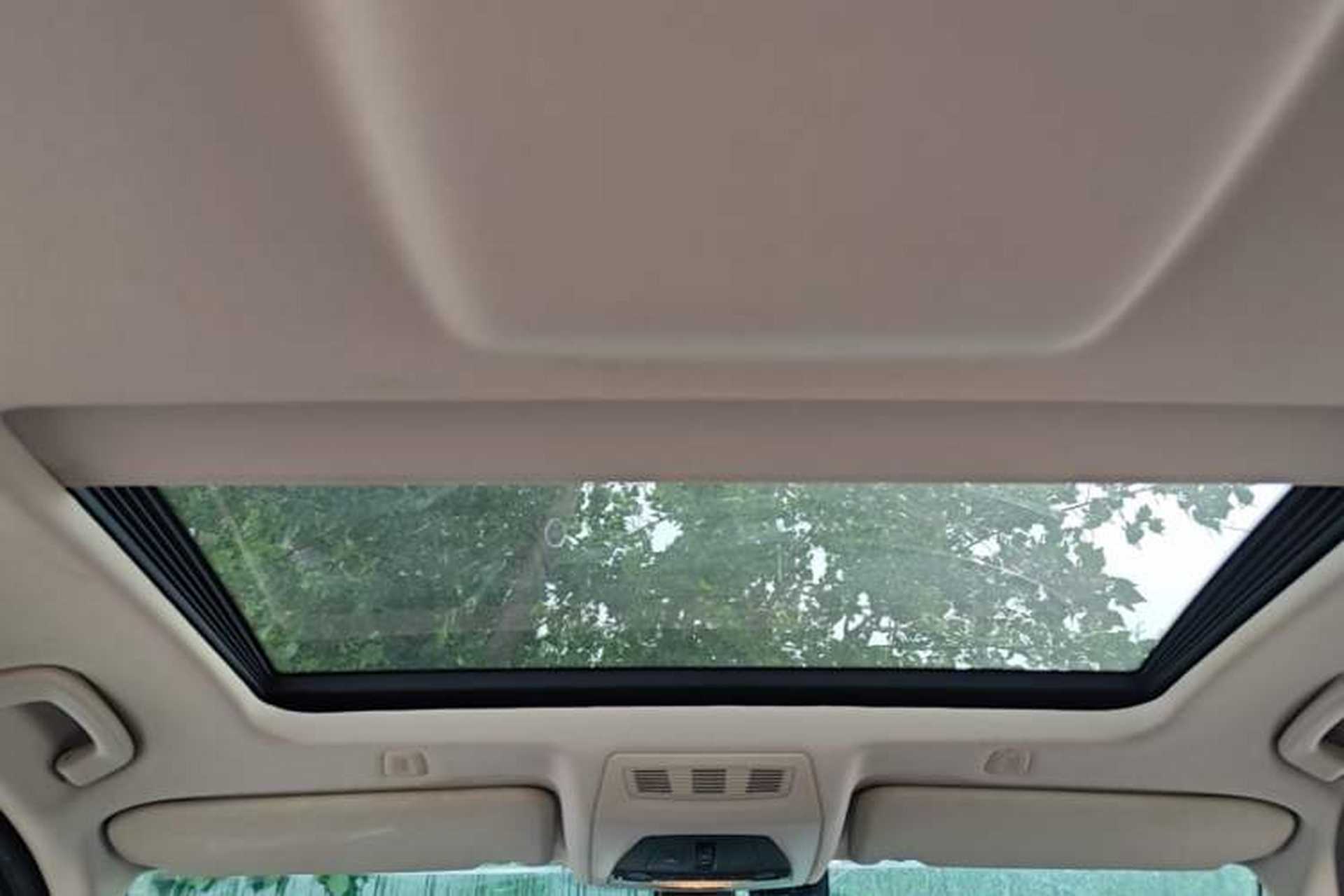 Used BMW 5 Series 2017 525Li Luxury Design Package Headliner