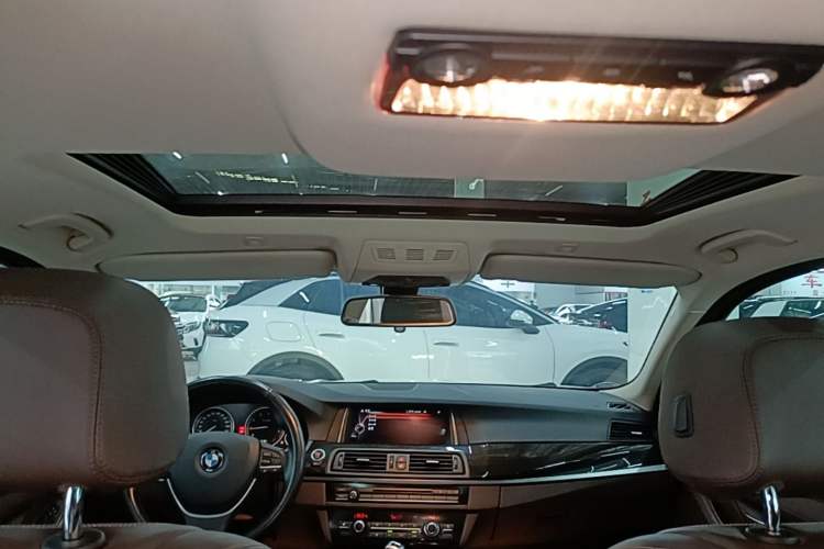 Used BMW 5 Series 2017 525Li Luxury Design Package Headliner