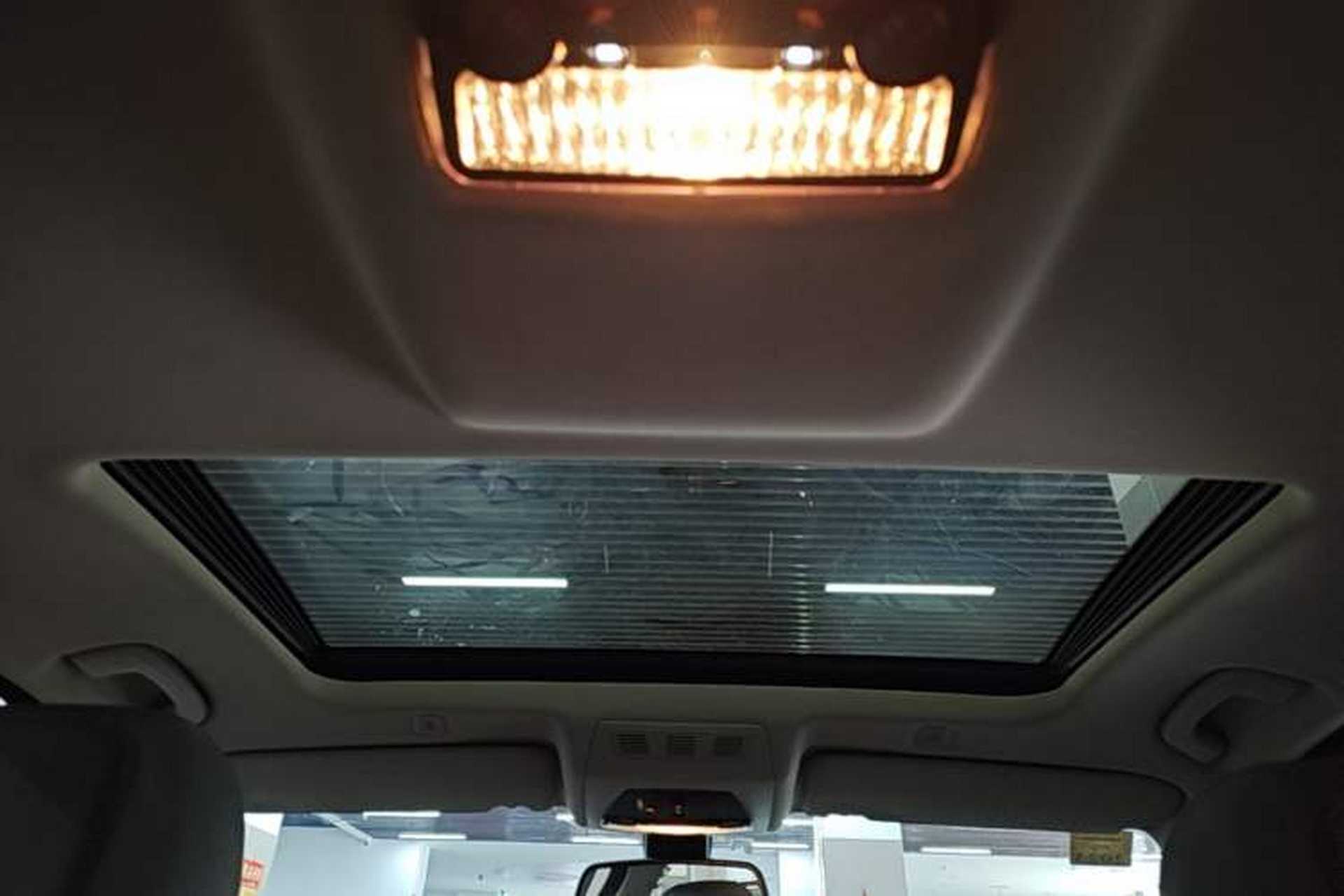Used BMW 5 Series 2017 525Li Luxury Design Package Headliner