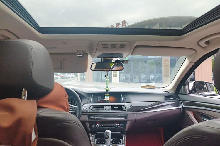 Used BMW 5 Series 2017 525Li Luxury Design Package Headliner