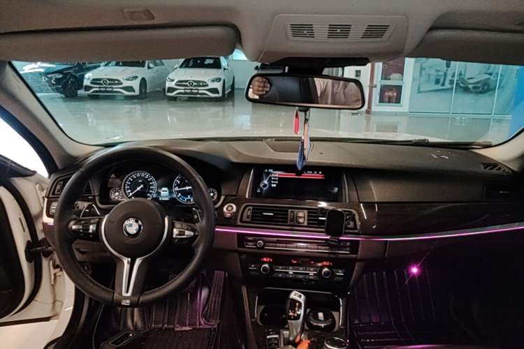 Used BMW 5 Series 2017 525Li Luxury Design Package Headliner