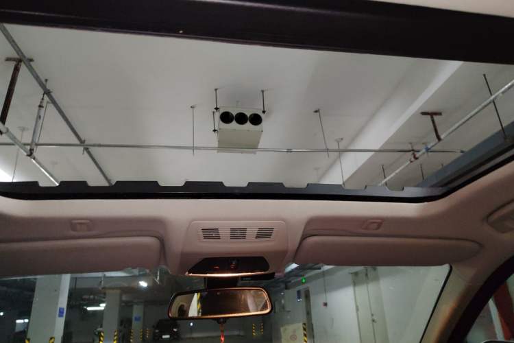 Used BMW 5 Series 2017 525Li Luxury Design Package Headliner