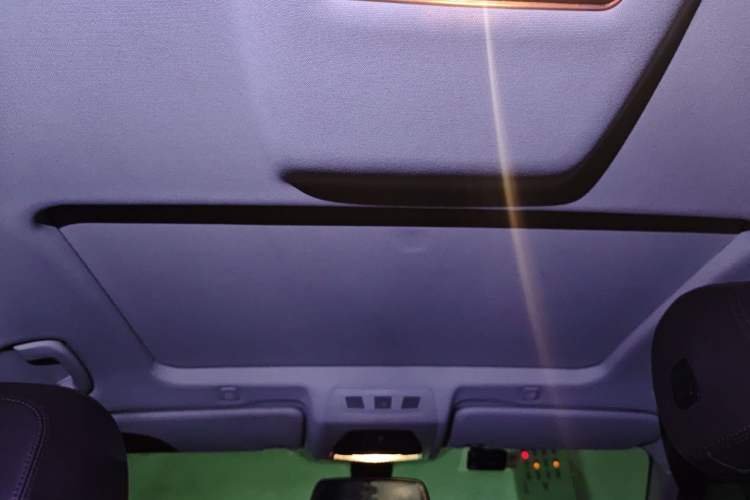 Used BMW 5 Series 2017 525Li Luxury Design Package Headliner