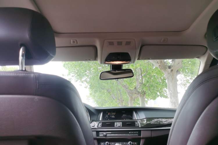 Used BMW 5 Series 2017 525Li Luxury Design Package Headliner