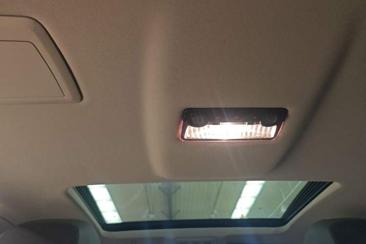 Used BMW 5 Series 2017 525Li Luxury Design Package Headliner