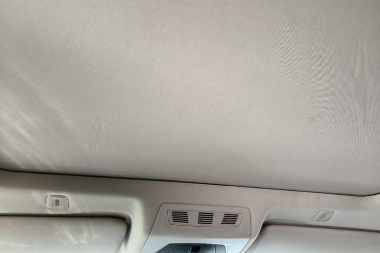 Used BMW 5 Series 2017 525Li Leading Model Headliner