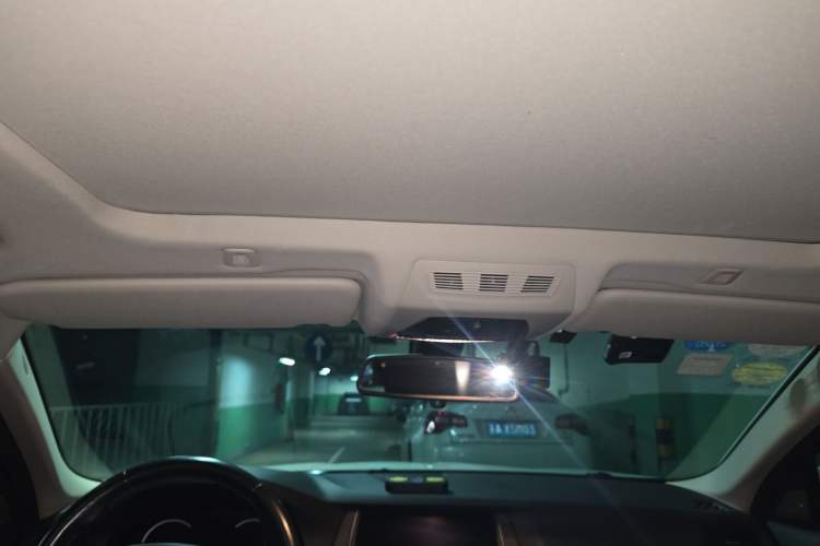 Used BMW 5 Series 2017 525Li Luxury Design Package Headliner