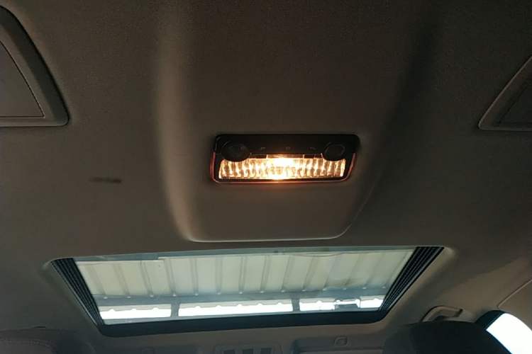 Used BMW 5 Series 2017 525Li Luxury Design Package Headliner
