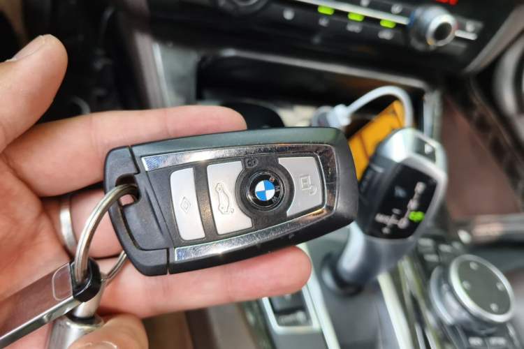 Used BMW 5 Series 2017 525Li Luxury Design Package Interior 1