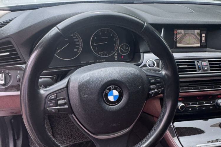 Used BMW 5 Series 2017 525Li Leading Model Interior 1