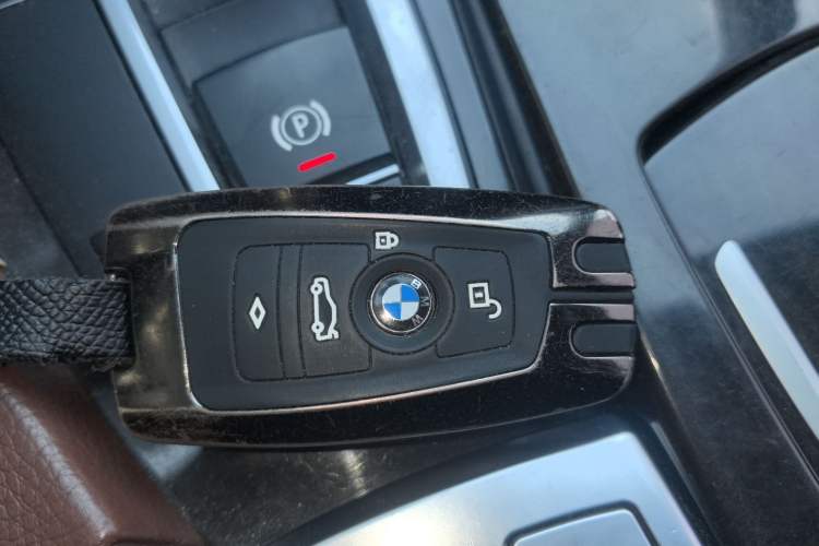 Used BMW 5 Series 2017 525Li Leading Model Interior 1