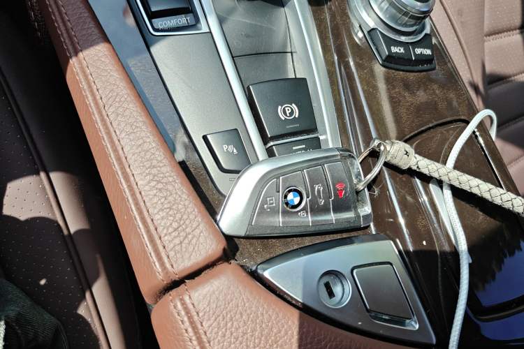 Used BMW 5 Series 2017 525Li Leading Model Interior 1