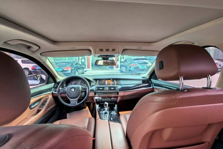 Used BMW 5 Series 2017 520Li Elegant Edition Interior 2