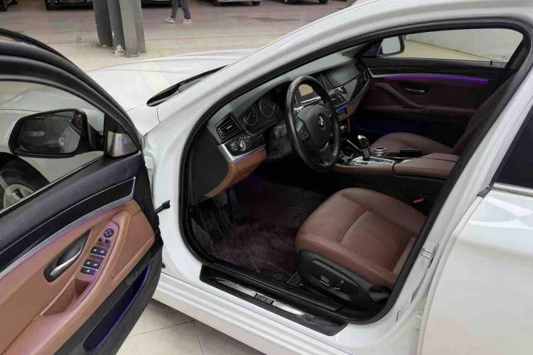 Used BMW 5 Series 2017 520Li Elegant Edition Interior 2