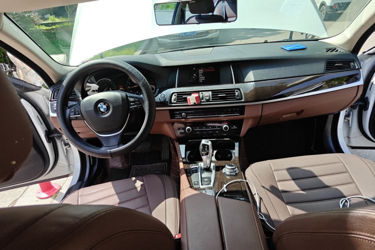 Used BMW 5 Series 2017 525Li Leading Model Interior 2