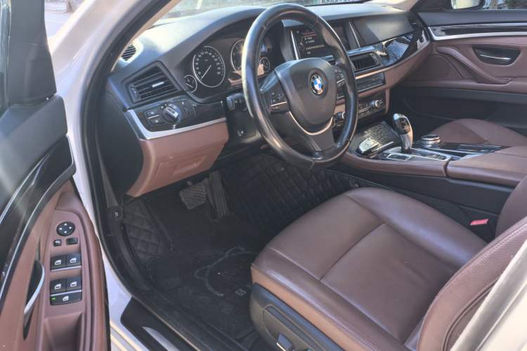Used BMW 5 Series 2017 520Li Elegant Edition Interior 2
