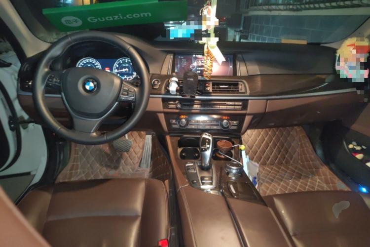 Used BMW 5 Series 2017 525Li Luxury Design Package Interior 2