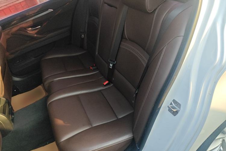 Used BMW 5 Series 2017 525Li Luxury Design Package Interior 4