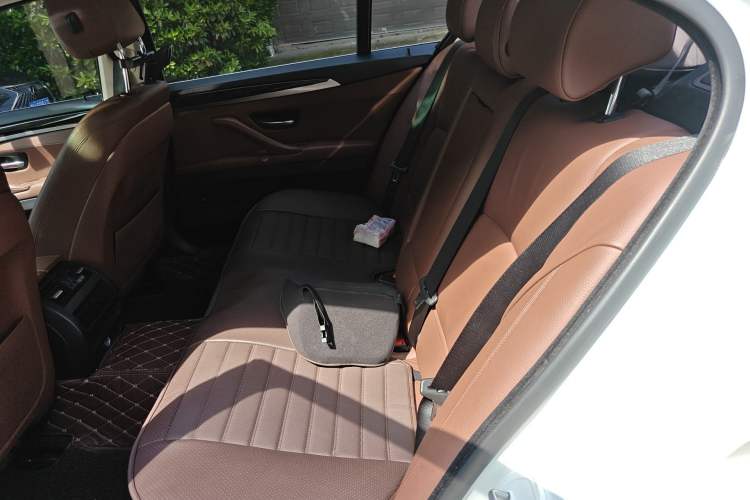 Used BMW 5 Series 2017 525Li Leading Model Interior 4