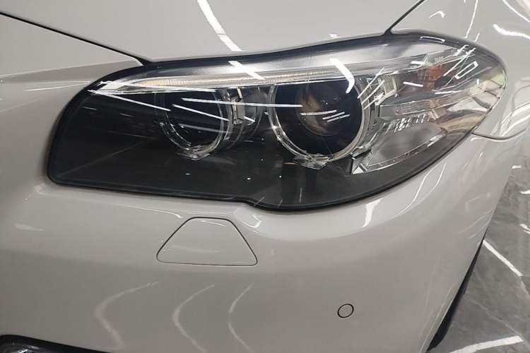 Used BMW 5 Series 2017 525Li Luxury Design Package Left Front Headlight