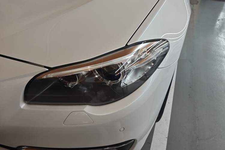 Used BMW 5 Series 2017 525Li Luxury Design Package Left Front Headlight
