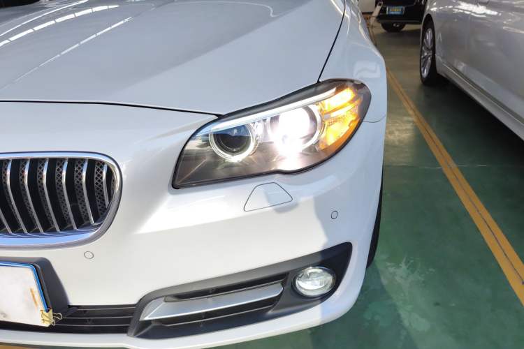 Used BMW 5 Series 2017 520Li Elegant Edition Left Front Headlight
