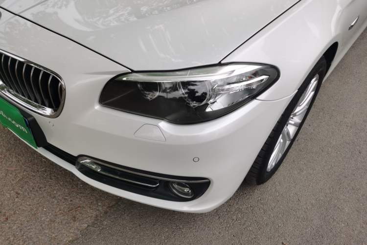 Used BMW 5 Series 2017 525Li Luxury Design Package Left Front Headlight