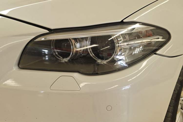 Used BMW 5 Series 2017 525Li Luxury Design Package Left Front Headlight