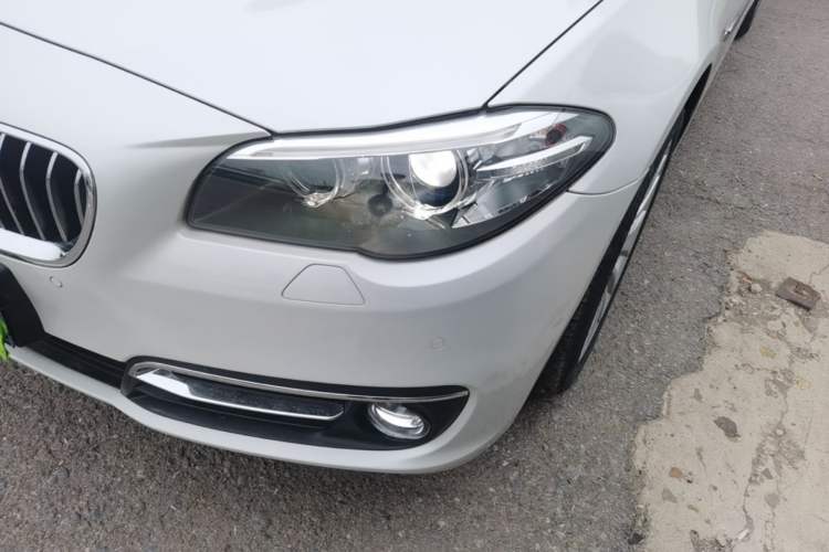 Used BMW 5 Series 2017 525Li Luxury Design Package Left Front Headlight