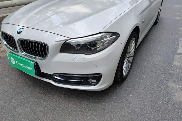 Used BMW 5 Series 2017 525Li Luxury Design Package Left Front Headlight