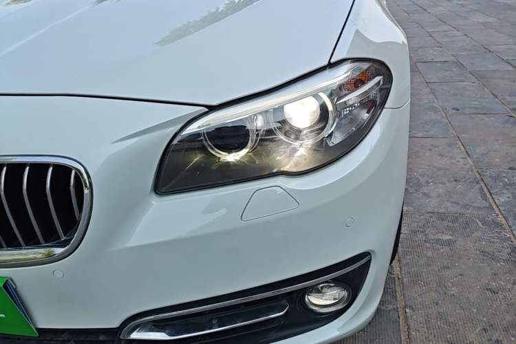 Used BMW 5 Series 2017 525Li Luxury Design Package Left Front Headlight