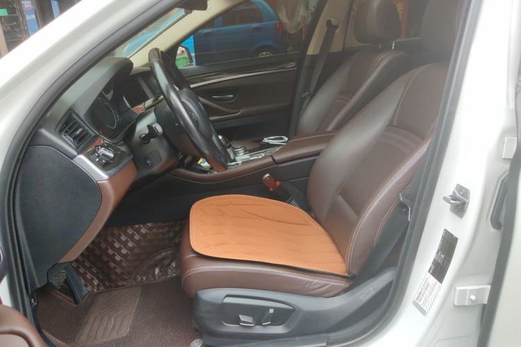 Used BMW 5 Series 2017 525Li Luxury Design Package Left Front Seat