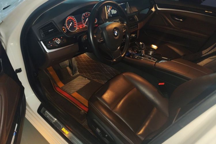 Used BMW 5 Series 2017 525Li Luxury Design Package Left Front Seat