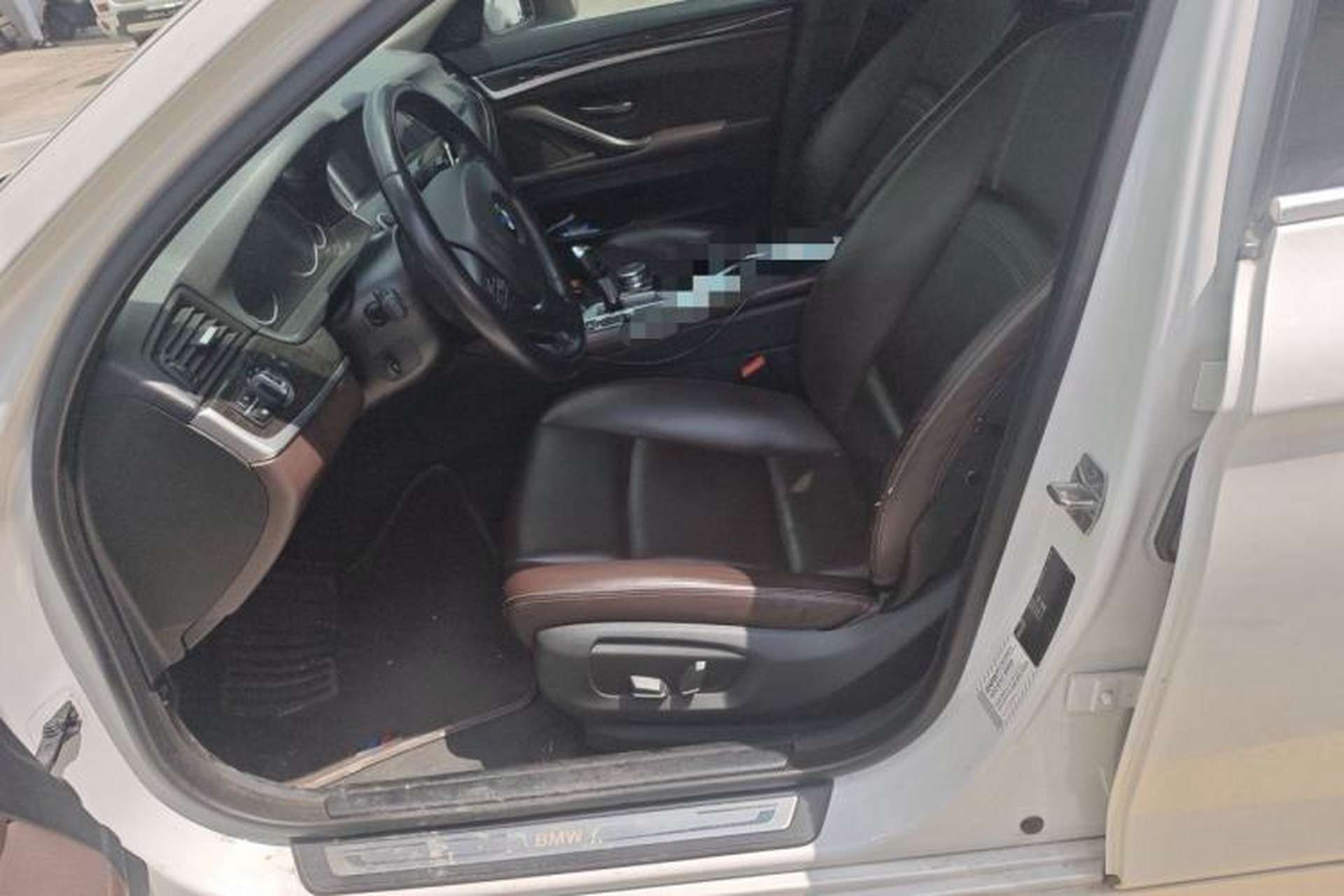 Used BMW 5 Series 2017 525Li Luxury Design Package Left Front Seat