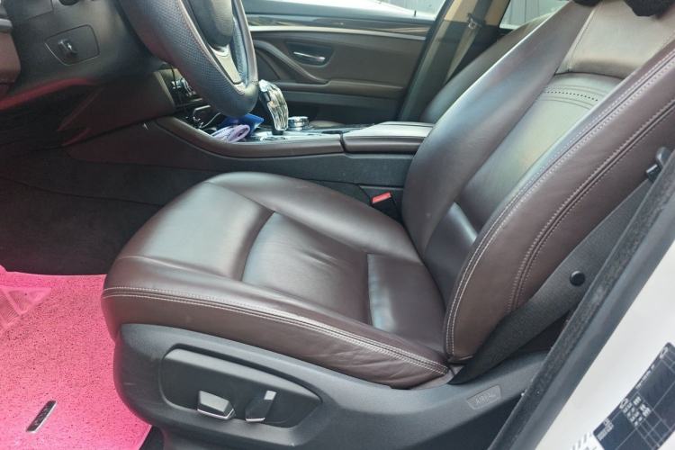 Used BMW 5 Series 2017 525Li Luxury Design Package Left Front Seat