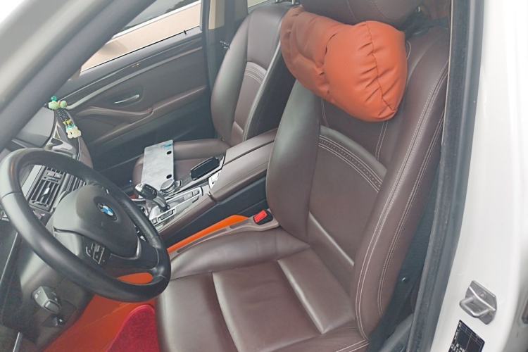 Used BMW 5 Series 2017 525Li Luxury Design Package Left Front Seat
