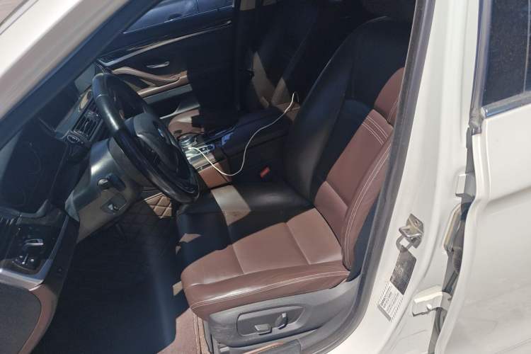 Used BMW 5 Series 2017 525Li Luxury Design Package Left Front Seat