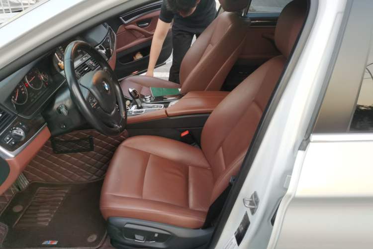 Used BMW 5 Series 2017 525Li Leading Model Left Front Seat