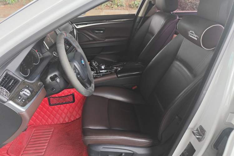 Used BMW 5 Series 2017 525Li Luxury Design Package Left Front Seat