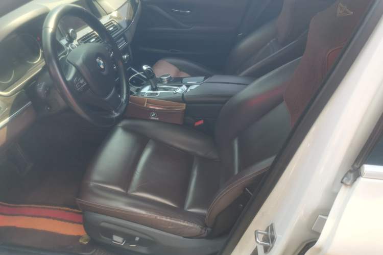 Used BMW 5 Series 2017 525Li Luxury Design Package Left Front Seat