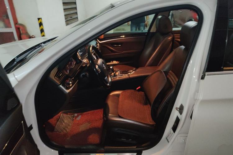 Used BMW 5 Series 2017 525Li Luxury Design Package Left Front Seat