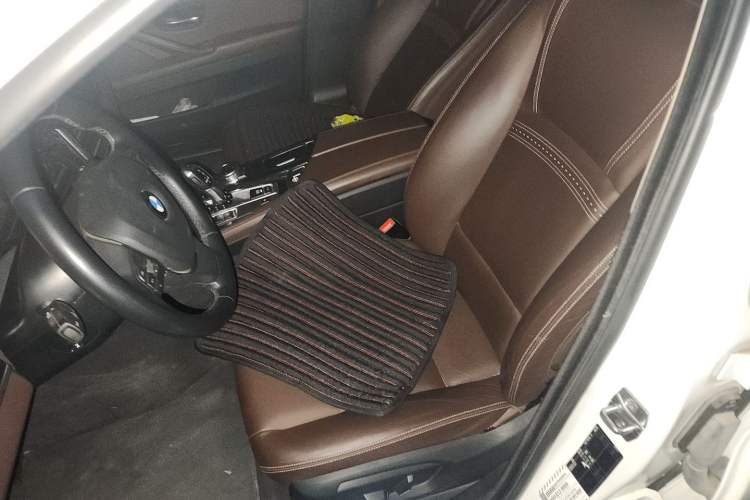 Used BMW 5 Series 2017 525Li Luxury Design Package Left Front Seat