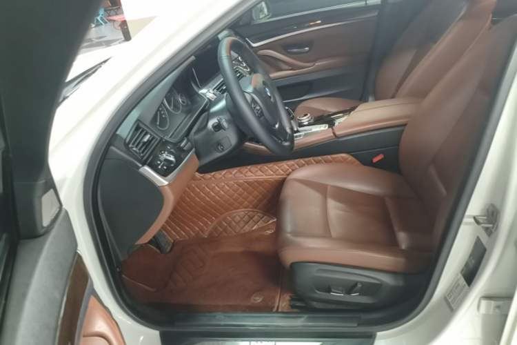 Used BMW 5 Series 2017 525Li Leading Model Left Front Seat