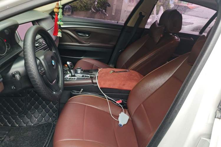 Used BMW 5 Series 2017 525Li Luxury Design Package Left Front Seat