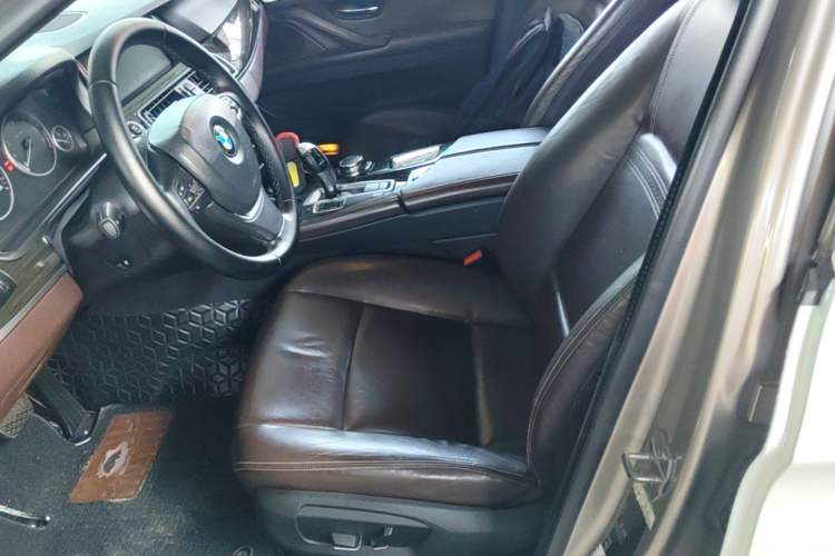 Used BMW 5 Series 2017 525Li Luxury Design Package Left Front Seat