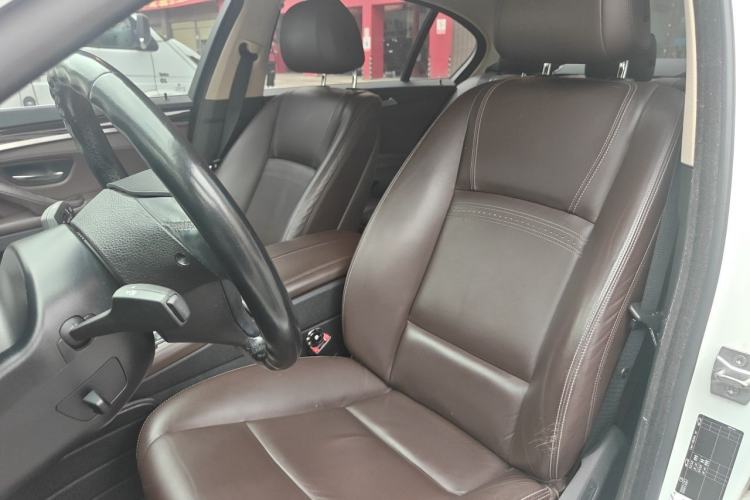 Used BMW 5 Series 2017 525Li Leading Model Left Front Seat